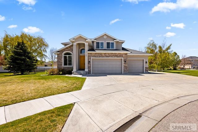 165 Fairhills Circle, Idaho Falls, ID 83401