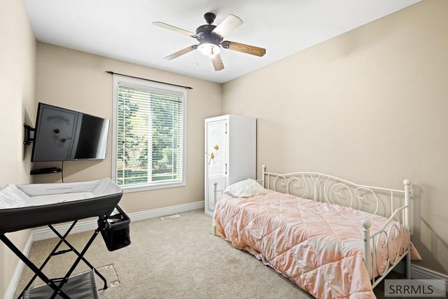 165 Fairhills Circle, Idaho Falls, ID 83401