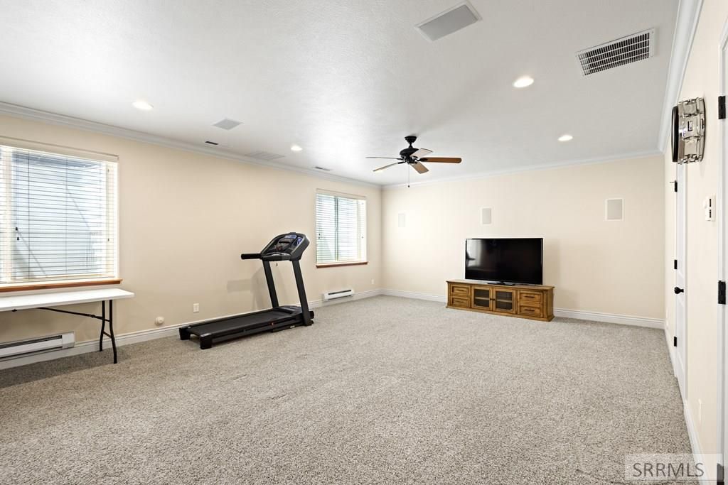 Image 24 of property listing at 165 Fairhills Circle, Idaho Falls, ID 83401