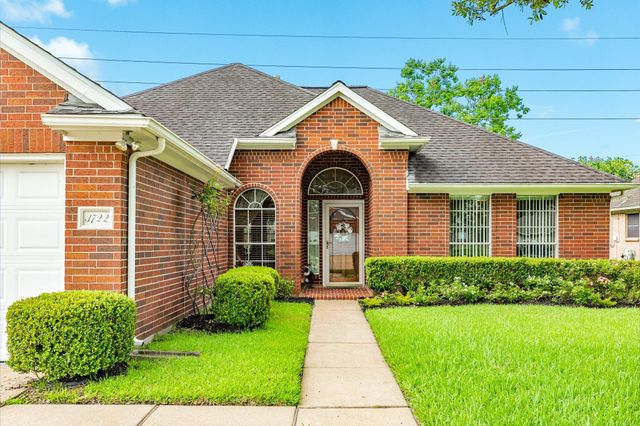 3722 S Peach Hollow Circle, Pearland, TX 77584