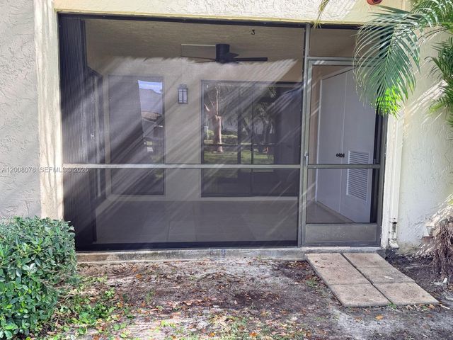 11509 NW 10th St 11509, Pembroke Pines, FL 33026