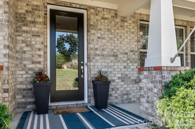 111 Abbeville Lane, Mooresville, NC 28117