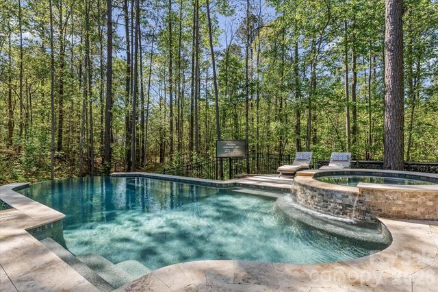 111 Abbeville Lane, Mooresville, NC 28117