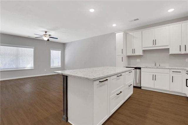 1954 Sanford NW Drive, Atlanta, GA 30318