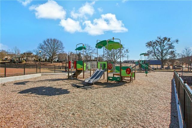 1954 Sanford NW Drive, Atlanta, GA 30318