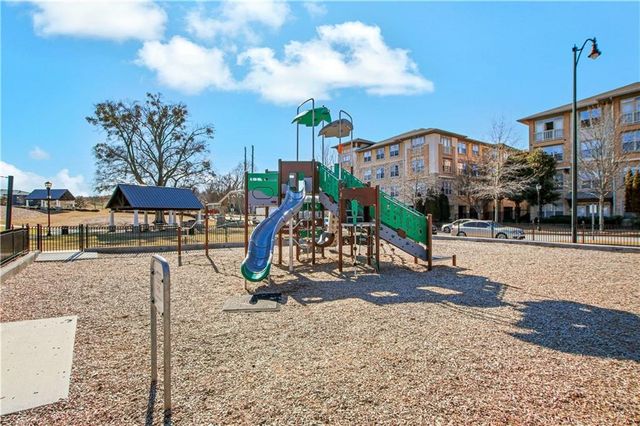 1954 Sanford NW Drive, Atlanta, GA 30318