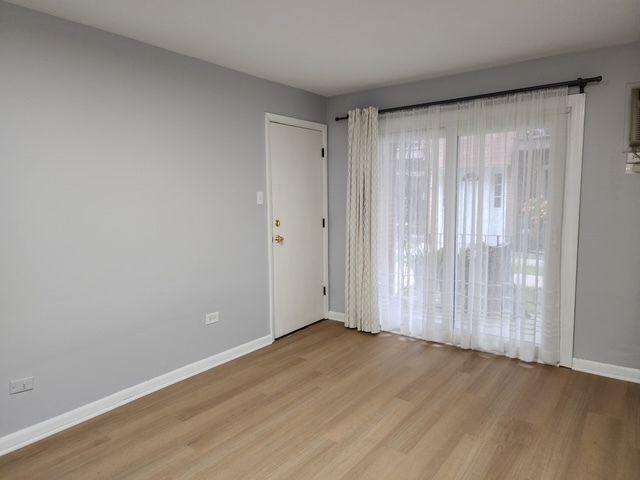 6153 W 64th Place 1C, Chicago, IL 60638