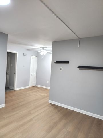 6153 W 64th Place 1C, Chicago, IL 60638