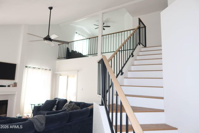 3113 E TOPEKA Drive, Phoenix, AZ 85050