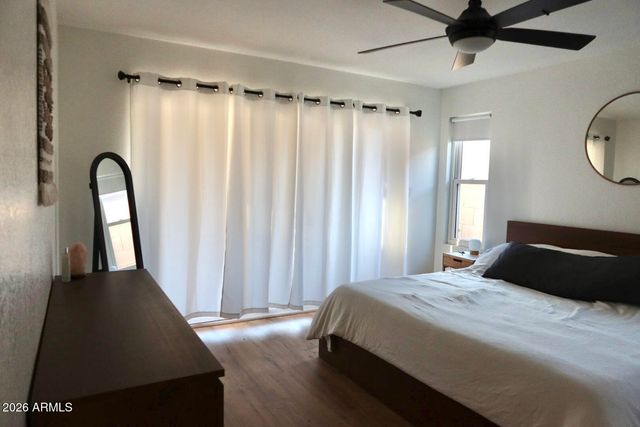 3113 E TOPEKA Drive, Phoenix, AZ 85050