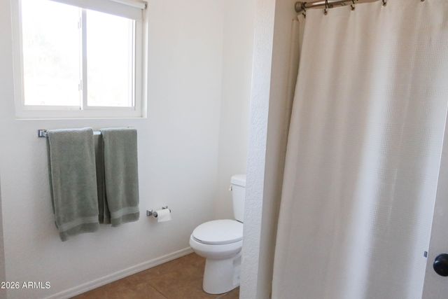 3113 E TOPEKA Drive, Phoenix, AZ 85050