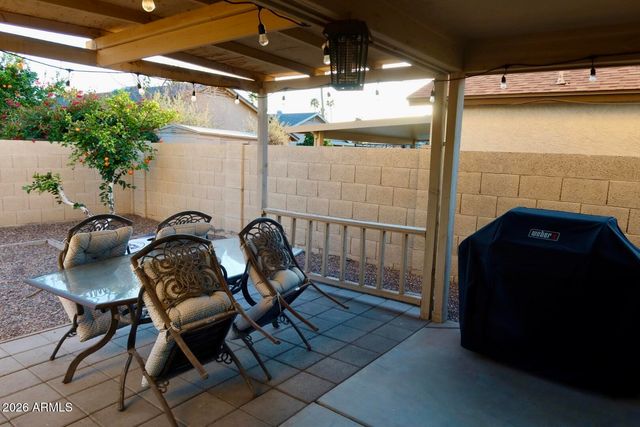 3113 E TOPEKA Drive, Phoenix, AZ 85050