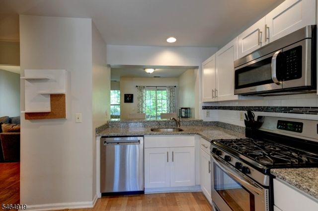 2003 Wendover Dr, Pequannock Twp., NJ 07444