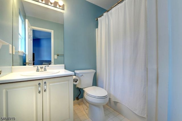 2003 Wendover Dr, Pequannock Twp., NJ 07444