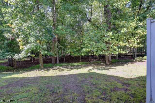 2003 Wendover Dr, Pequannock Twp., NJ 07444