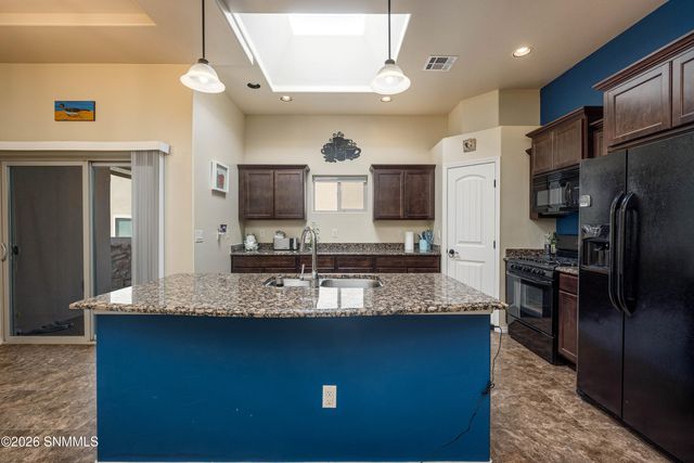 3988 Tayvis Road, Las Cruces, NM 88012