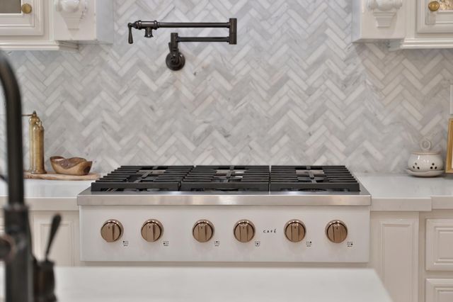 8060 Shelborne Dr, Granite Bay, CA 95746