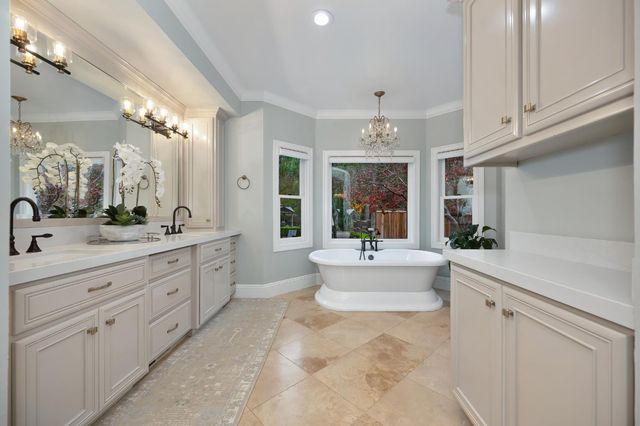 8060 Shelborne Dr, Granite Bay, CA 95746