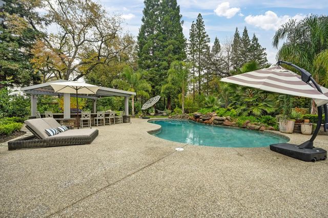 8060 Shelborne Dr, Granite Bay, CA 95746