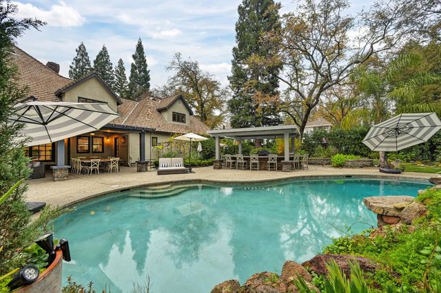 8060 Shelborne Dr, Granite Bay, CA 95746