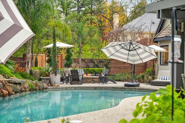 8060 Shelborne Dr, Granite Bay, CA 95746