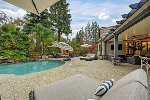 8060 Shelborne Dr, Granite Bay, CA 95746