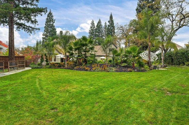 8060 Shelborne Dr, Granite Bay, CA 95746