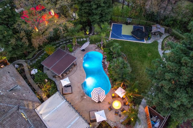 8060 Shelborne Dr, Granite Bay, CA 95746