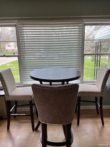 23409 Ranch Hill Drive W, Southfield, MI 48033