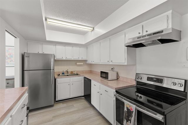 2401 BAYSHORE BOULEVARD 202, Tampa, FL 33629