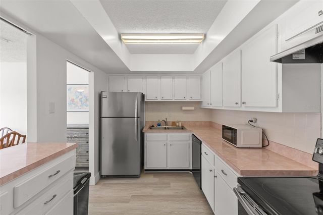 2401 BAYSHORE BOULEVARD 202, Tampa, FL 33629