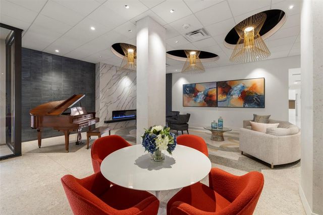 2401 BAYSHORE BOULEVARD 202, Tampa, FL 33629