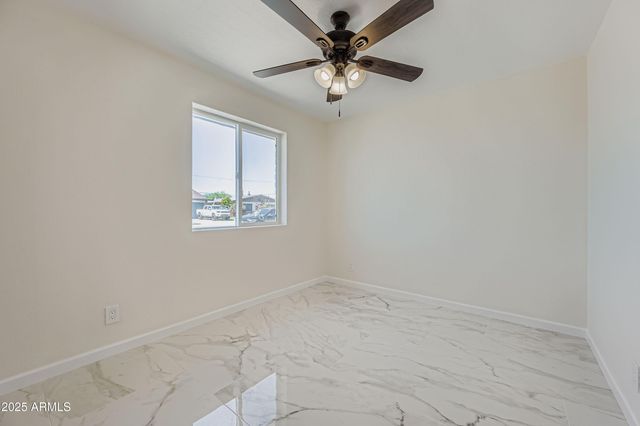 7601 N 40th Drive, Phoenix, AZ 85051