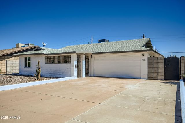 7601 N 40th Drive, Phoenix, AZ 85051