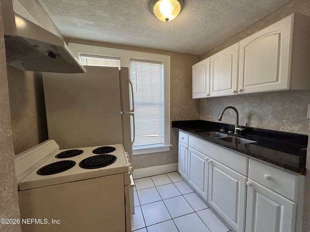 2623 COLLEGE Street 9, Jacksonville, FL 32204