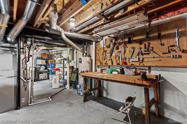 8451 Mannington Road, Canton, MI 48187