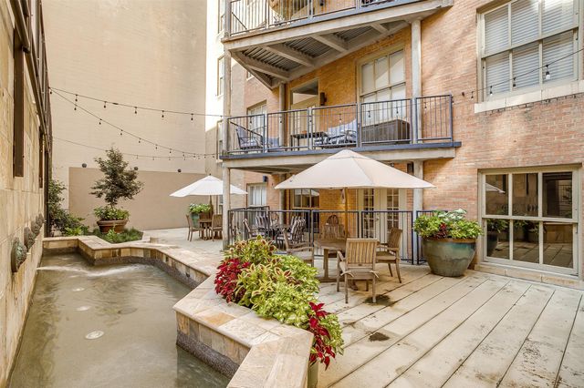 411 W 7th Street 202, Fort Worth, TX 76102