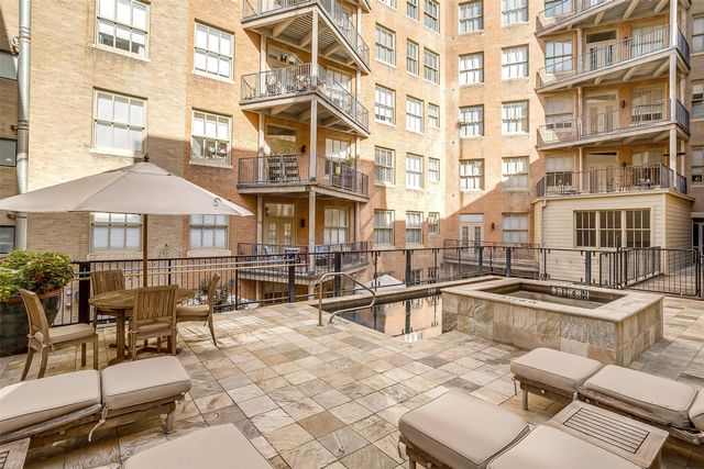 411 W 7th Street 202, Fort Worth, TX 76102