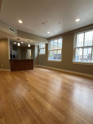 411 W 7th Street 202, Fort Worth, TX 76102