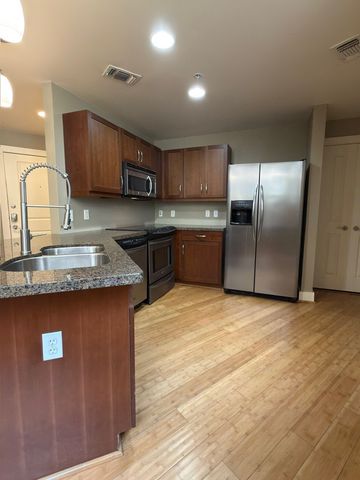 411 W 7th Street 202, Fort Worth, TX 76102