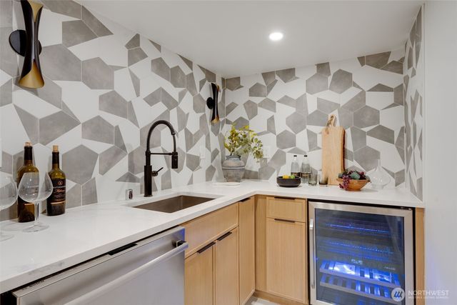 4203 - 4205 5th Avenue NW, Seattle, WA 98107