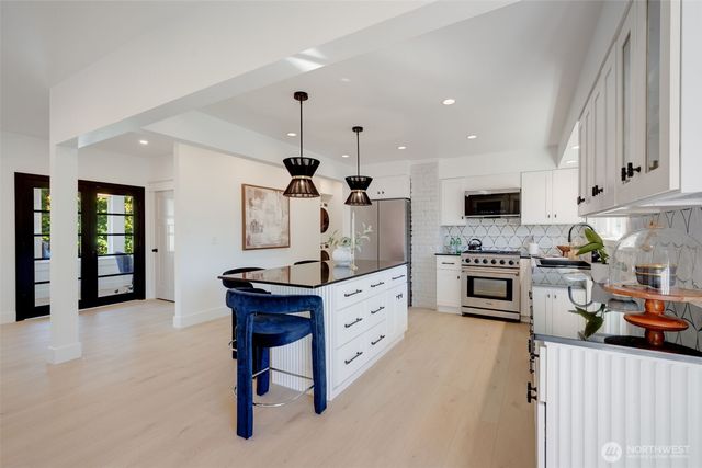 4203 - 4205 5th Avenue NW, Seattle, WA 98107