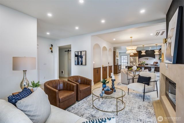 4203 - 4205 5th Avenue NW, Seattle, WA 98107