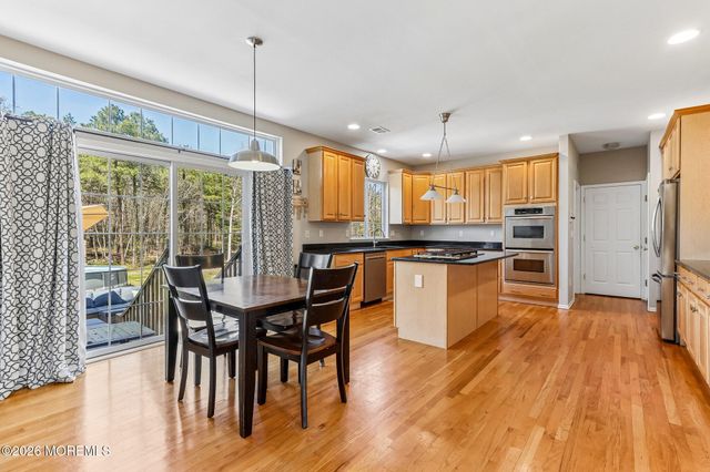 4 Alyssa Rose Lane, Jackson, NJ 08527