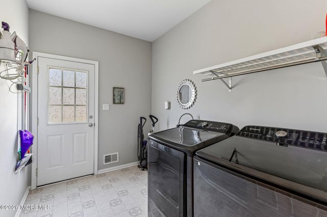 4 Alyssa Rose Lane, Jackson, NJ 08527
