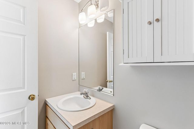 4 Alyssa Rose Lane, Jackson, NJ 08527