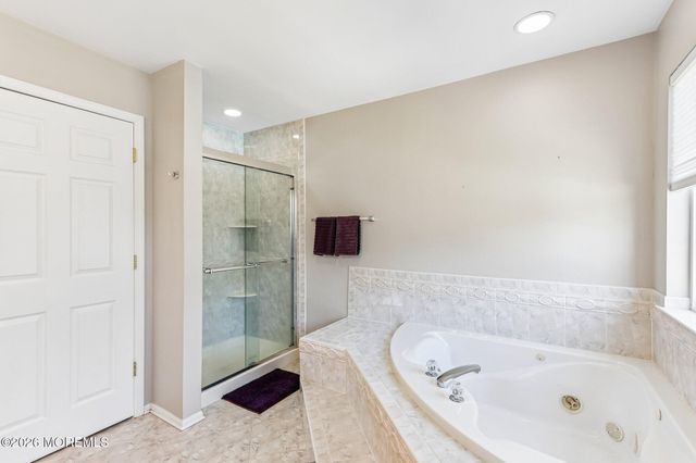 4 Alyssa Rose Lane, Jackson, NJ 08527