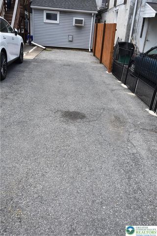 215 Cattell Street 2nd Floor, Easton, PA 18042