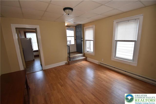 215 Cattell Street 2nd Floor, Easton, PA 18042