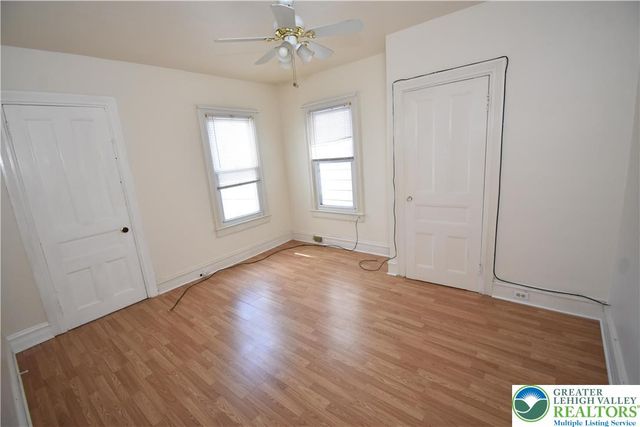 215 Cattell Street 2nd Floor, Easton, PA 18042